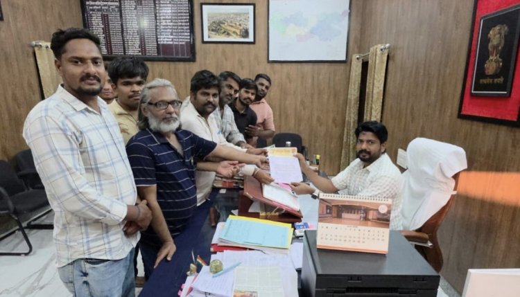 गौपुत्र सेना ने उपखंड अधिकारी को सौंपा ज्ञापन जाडन एवं बर टोल पर गौ सेवा एंबुलेंस की व्यवस्था करवाने की मांग 
