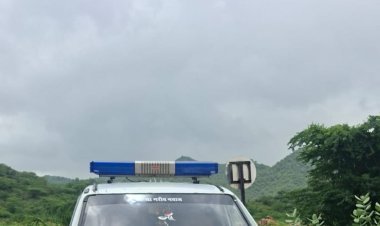 एम्बुलेंस के जरिए  तीन सौ किलोग्राम अवैध डोडा पोस्त की तस्करी