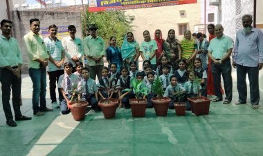 विजय आदर्श विद्यालय में हुआ पौधारोपण, किरण प्रजापत बोलीं : पौधों में बसता है ईश्वर