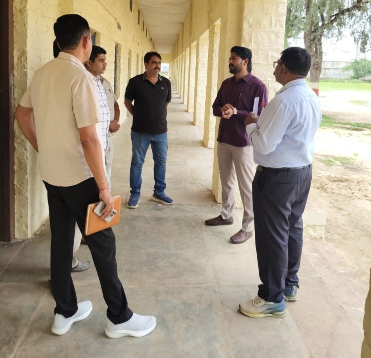 मतदान केन्द्र पर आवश्यक सुविधाऐ उपलब्ध हो : रविप्रकाश