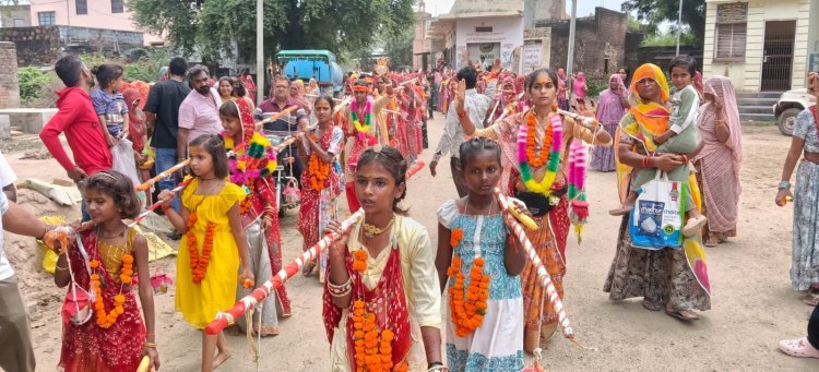 महिला कांवड़ द्वारा किया शिवराजपुर महादेव का अभिषेक।
