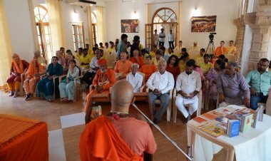 वैश्विक शांति की संवेदना का साहित्य है परमहंस श्री स्वामी माधवानंद पुरी जी का साहित्य -महामंडलेश्वर स्वामी अवतार पुरी 