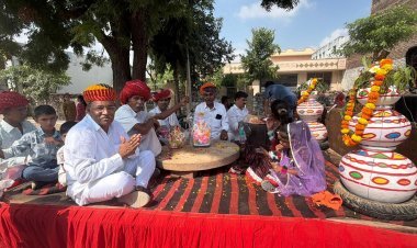 प्रजापत समाज ने मनाया भादवा बीज महोत्सव पूर्व संध्या पर भजन संध्या आयोजित
