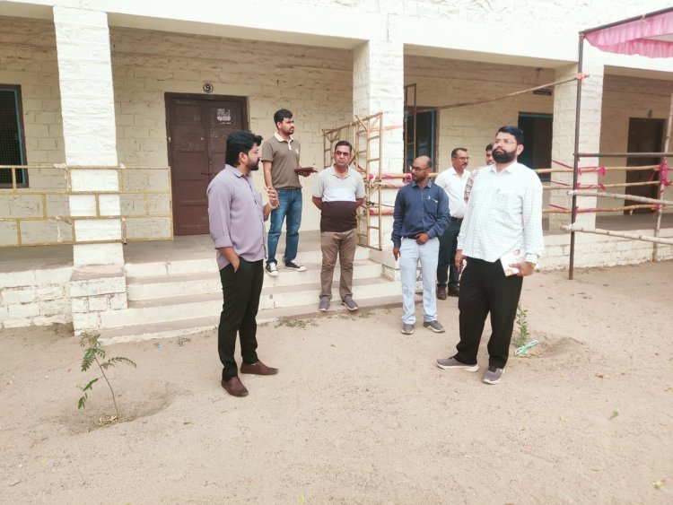 रिटर्निग अधिकारी एवं उपखंड मजिस्ट्रेट द्वारा स्ट्रांग रूम और मतगणना स्थल का किया अवलोकन