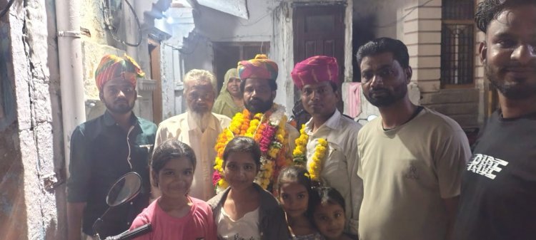 सोजत में वार्ड नंबर 18 के पार्षद मोहम्मद नासिर सिलावट का भव्य स्वागत, डोर-टू-डोर जाकर जताया आभार