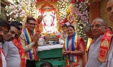 महाराज अग्रसेन जयंती पर शोभायात्रा निकली