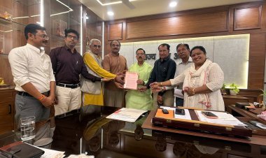 पत्रकार सुरक्षा कानून की मांग को लेकर मुख्यमंत्री के नाम सौंपा ज्ञापन