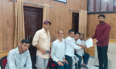 दिव्यांगजनों को दीपावली पर अतिरिक्त पेंशन बोनस देने की मांग, एसडीएम को सौंपा ज्ञापन