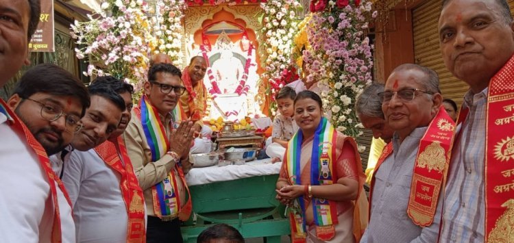 महाराज अग्रसेन जयंती पर शोभायात्रा निकली
